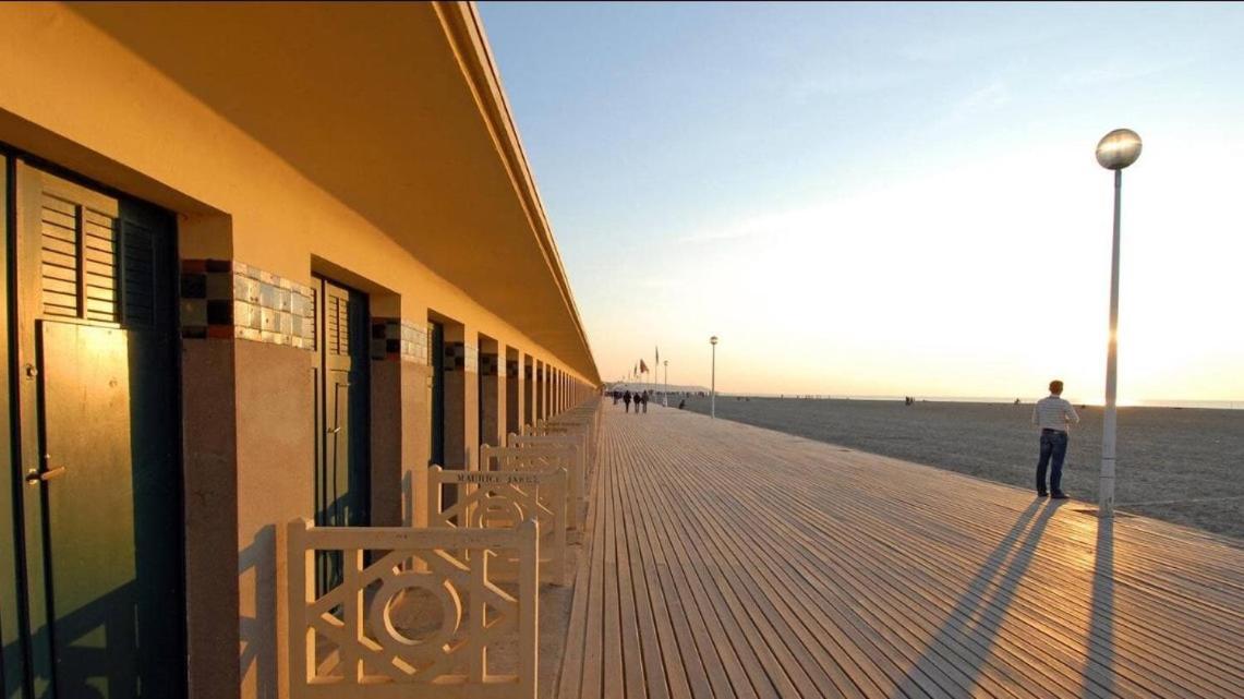 La En Toile De Fond! Hébergement de vacances *